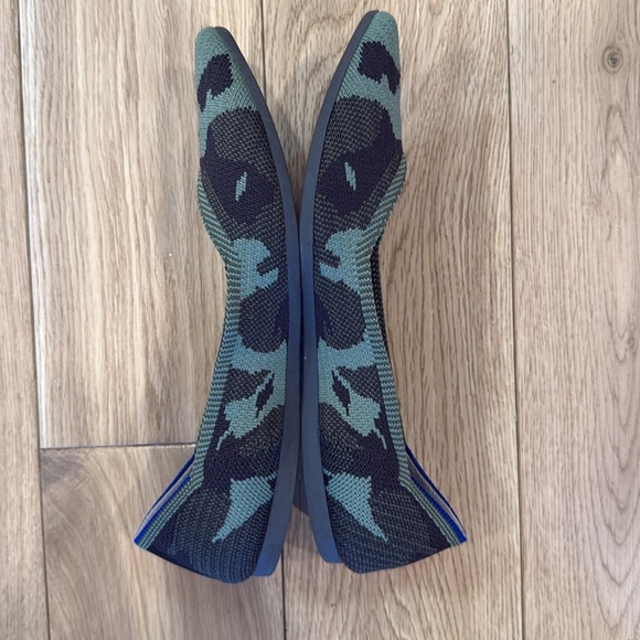 Rothy’s - Picture 2 of 7